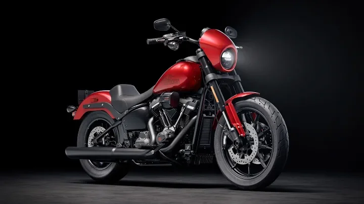 Harley M8 Softail
